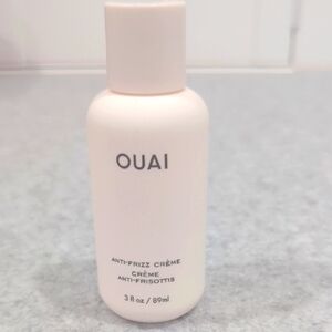 OUAI AntiFrizz Creme
